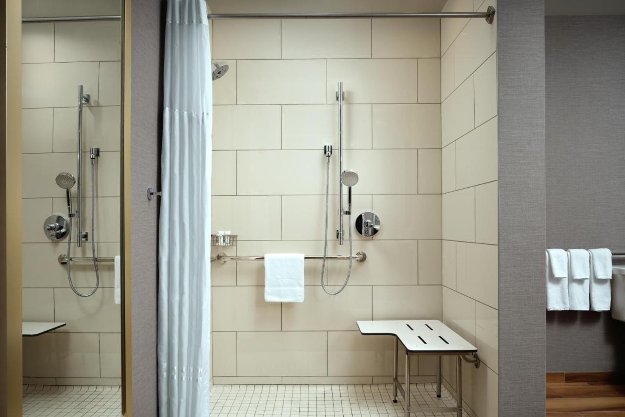 Hotel Hyatt House Lax Century Blvd