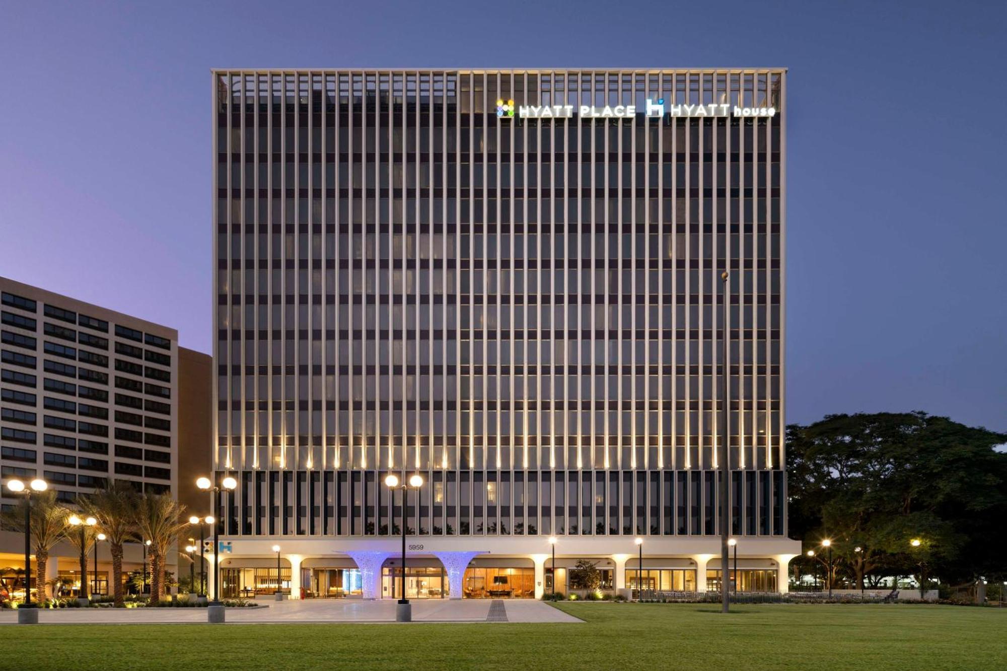 Hyatt House Lax Century Blvd 3*