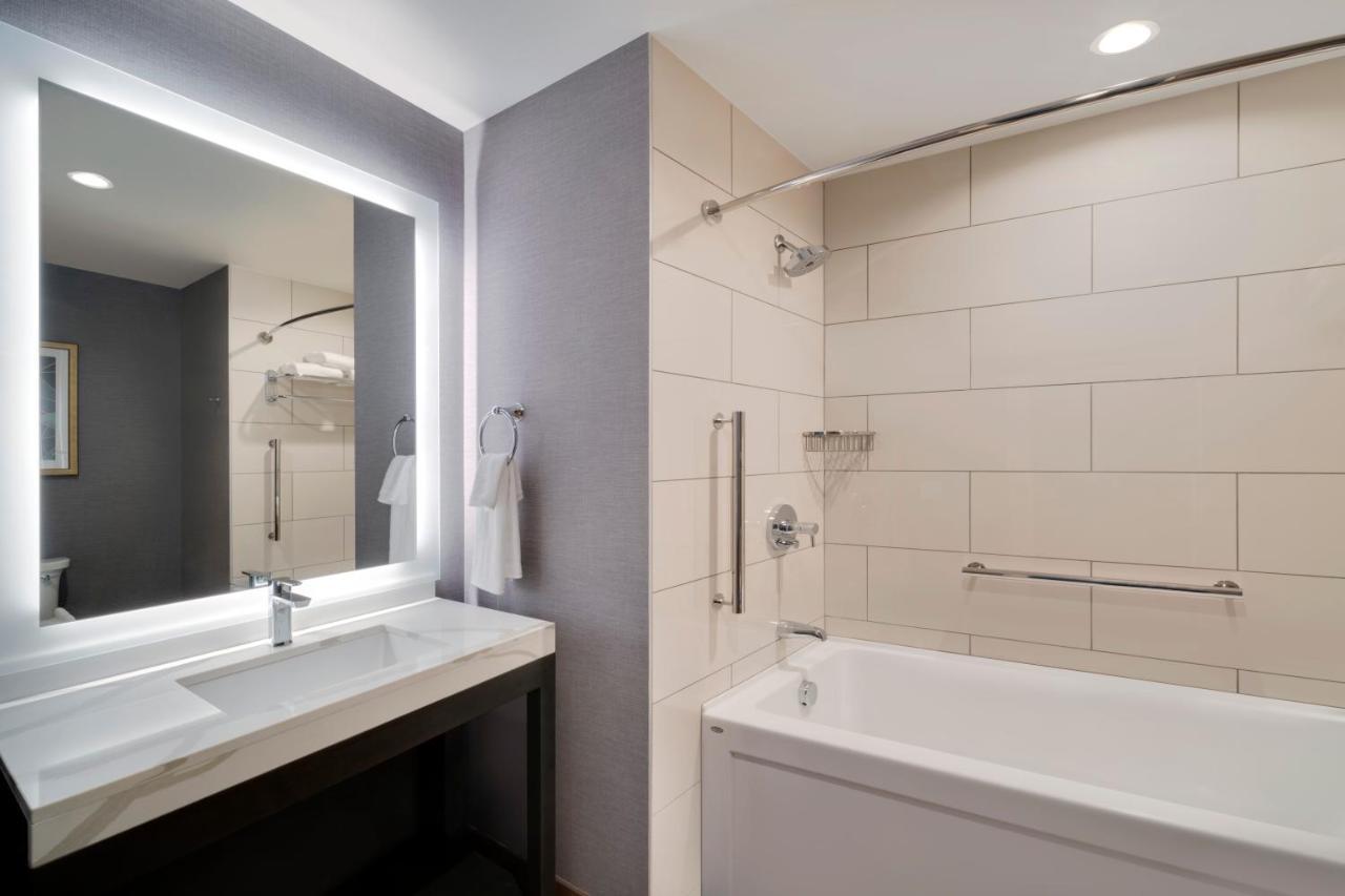 Hyatt House Lax Century Blvd