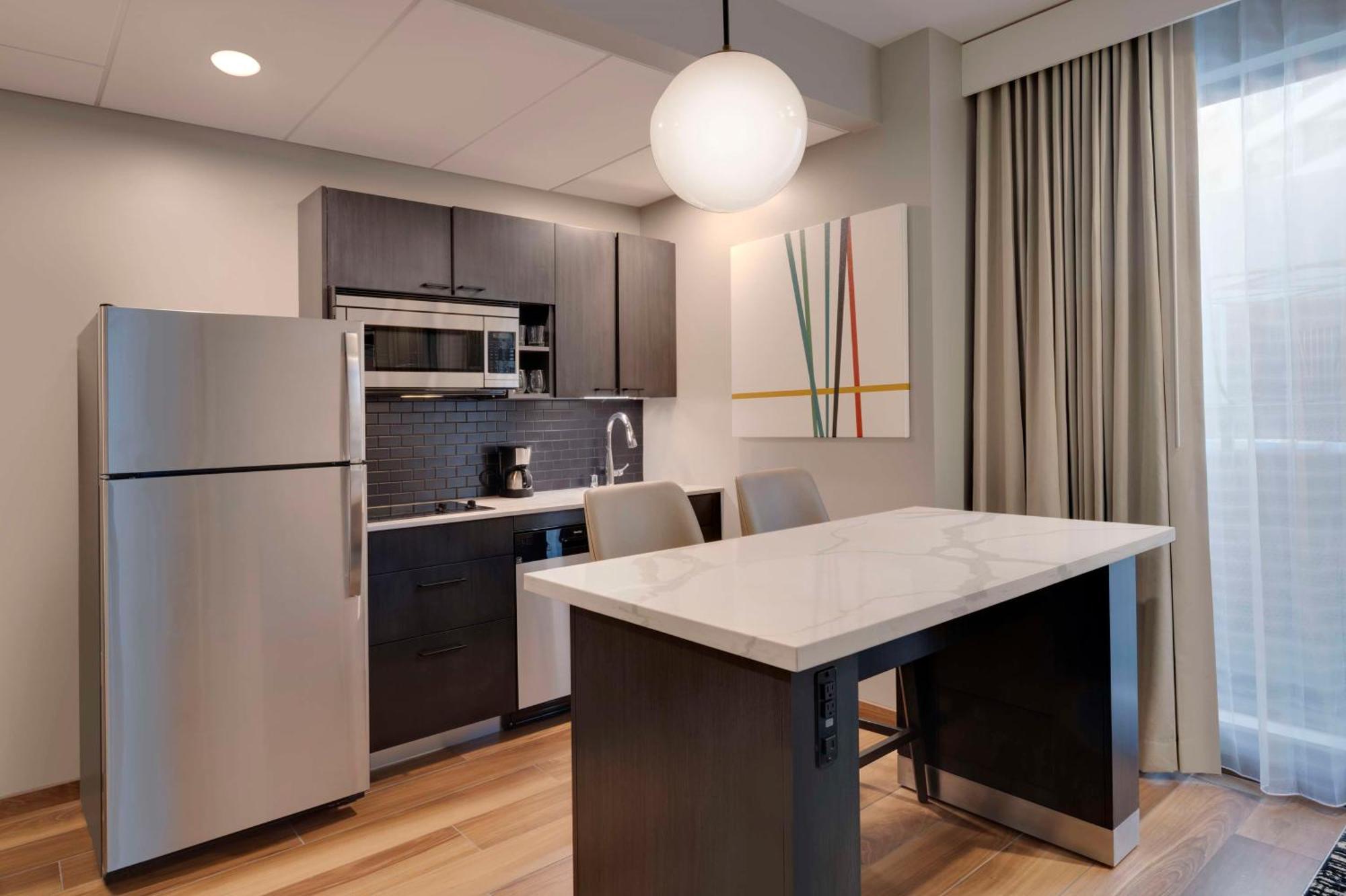 Hyatt House Lax Century Blvd Hotel